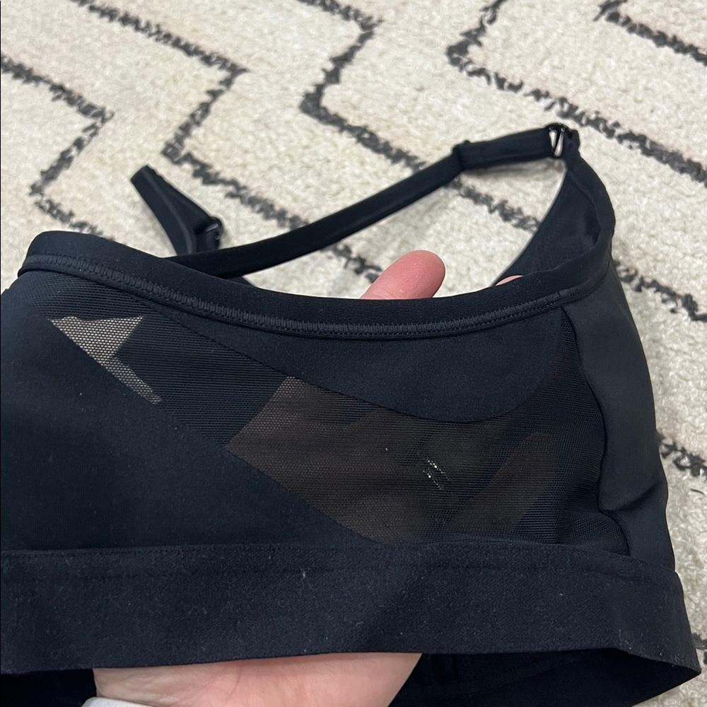 Nike Women's Black Strappy Sports Bra NWT - Picture 6 of 6